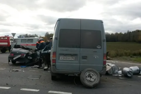 При столкновении микроавтобуса и «Тойоты» погиб водитель