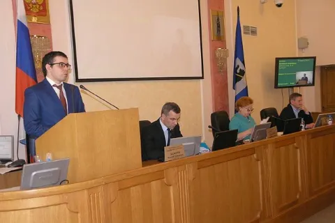 В фокусе внимания депутатов муниципалитета Ярославля были проблемы молодежи