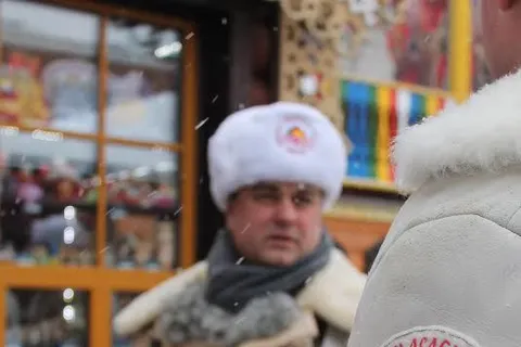 Гвардейцы государыни Масленицы прошли по центру Ярославля