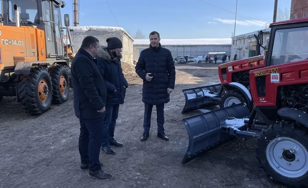 В Ярославль продолжает поступать новая уборочная техника