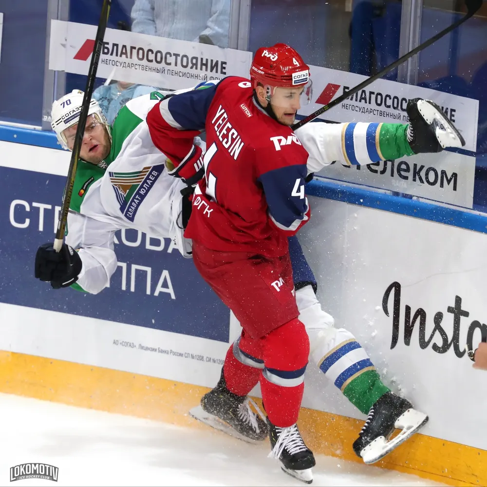 Игрок «Локомотива» Александр Елесин назван лучшим защитником недели