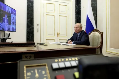 Президент России принял участие в приемке комплекса очистных сооружений в Ярославской области