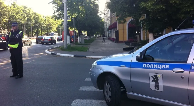 В Ярославле полицейские обнаружили подозрительный чемодан