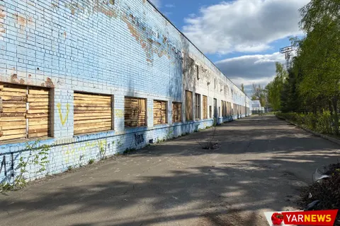 В Ярославле начался демонтаж трибун бывшего стадиона «Локомотив»