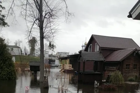 Под Ярославлем полностью затоплен музей «Соляной остров»