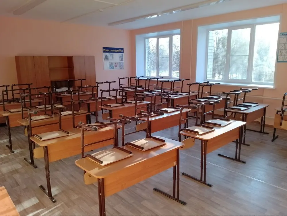 Власти Рыбинска опровергли задержку зарплаты учителям
