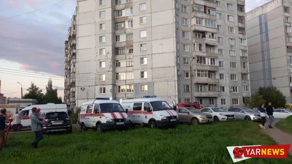 Взрыв газа в Ярославле: фоторепортаж с места ЧП