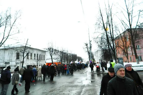 В Москве и Ярославле прошли марши памяти Бориса Немцова