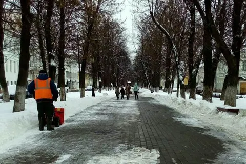 За выходные из Ярославля вывезли около четырех тысяч кубометров снега