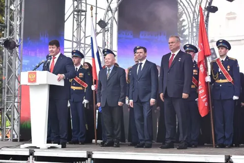 Ярославль удостоен звания Города трудовой доблести и славы