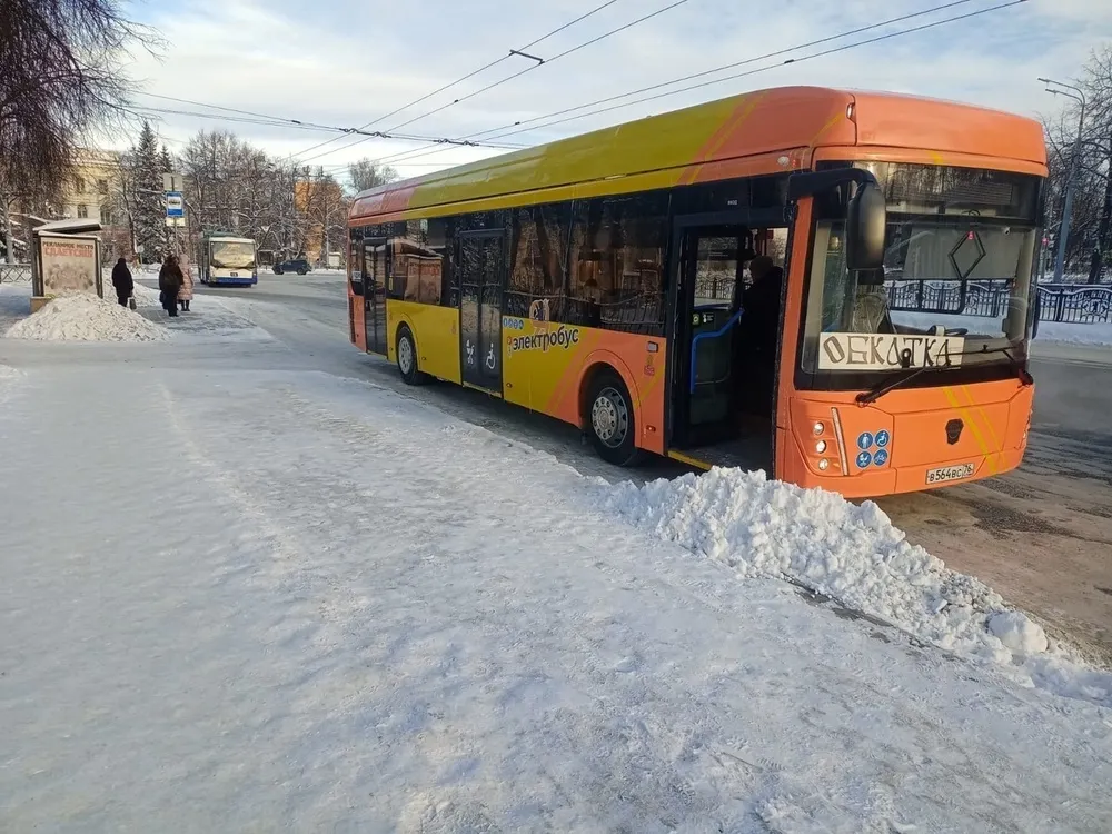 «Яргорэлектротранс» официально стал перевозчиком на электробусах