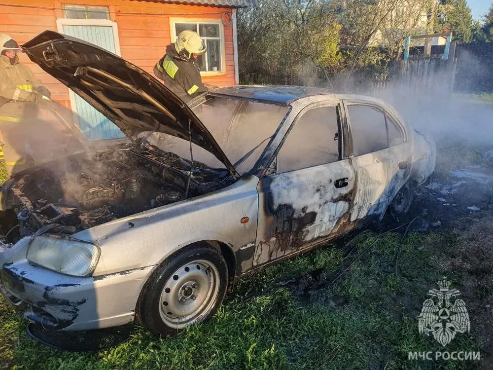 В СНТ под Переславлем сгорела легковушка