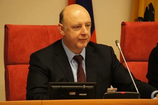 Застройщику площади Волкова в Ярославле пригрозили проклятьем