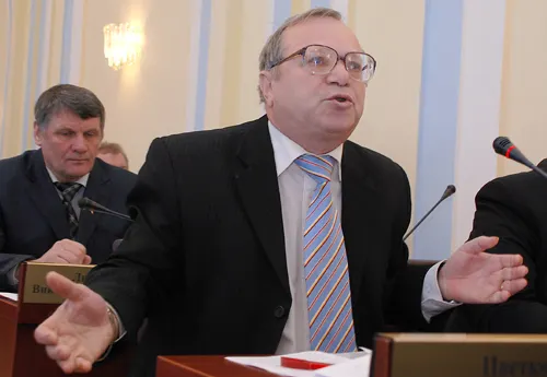 Ярославским патриотам запретили "идиотов"