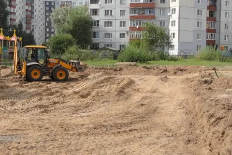 Депутаты муниципалитета Ярославля проверили, как идет строительство социальных объектов