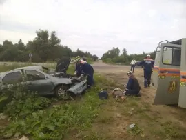 Под Ярославлем столкнулись две иномарки: два человека в больнице