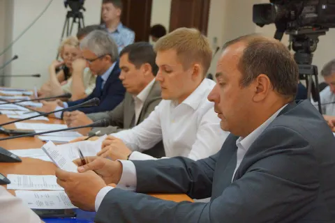Ярославская областная дума попросила совета у общественности