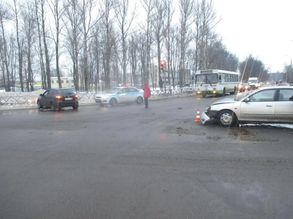 В ДТП на Гоголя в Ярославле пострадала водитель