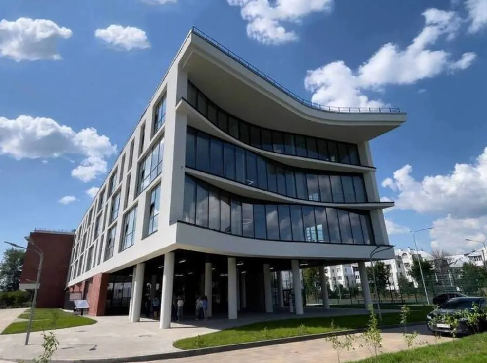 В Ярославле официально открыт прием заявлений в новую школу