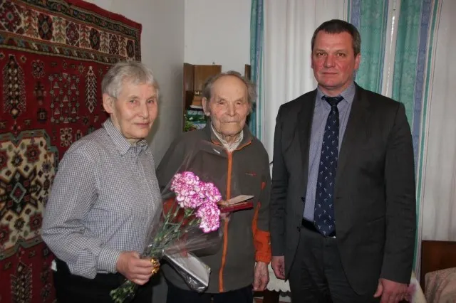 В Ярославле вручили юбилейную медаль 103-летнему ветерану войны