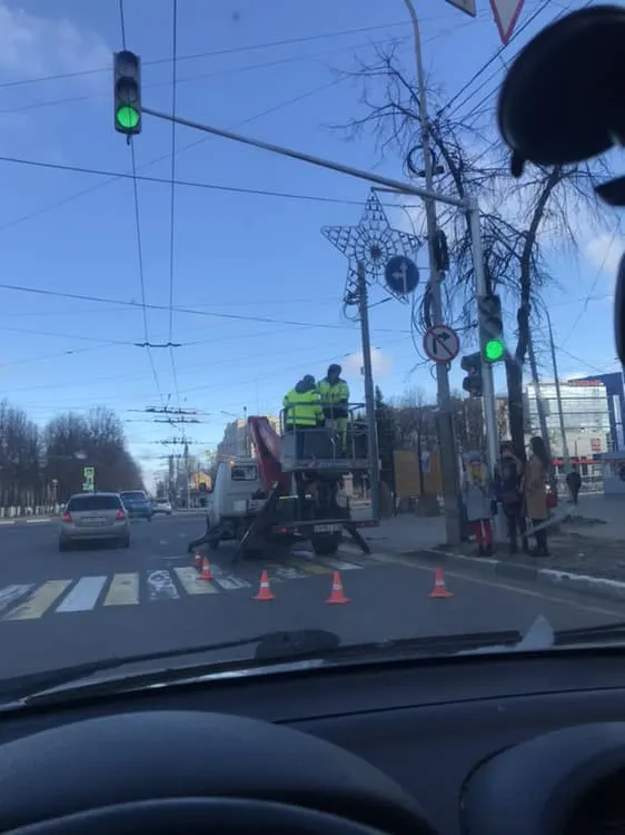 Мэрия Ярославля: пропускная способность проспекта Ленина восстановлена