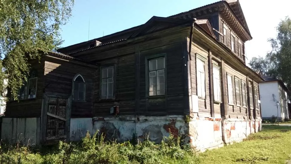 В Ярославской области на продажу выставили бывшее здание мужской гимназии