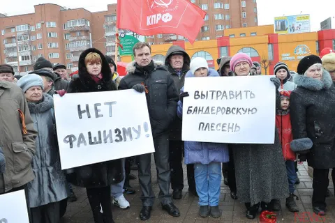 В Ярославле начали собирать деньги семьям погибших «Беркута» на Украине. Фоторепортаж