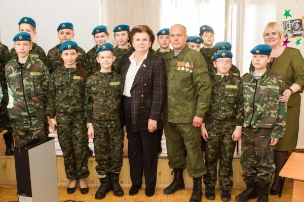 Валентина Терешкова посетила среднюю школу № 32 Ярославля, носящую ее имя