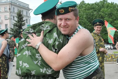 В Ярославле отметили День пограничника. Фоторепортаж