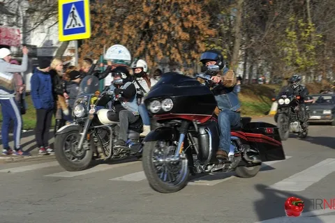 Байкеры Ярославля завершили мотосезон. Фоторепортаж
