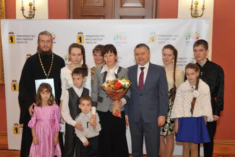 Смирновы из Любимского района названы «Семьей года»