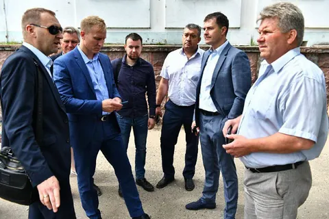 Мэр Ярославля проверил ремонт проспекта Машиностроителей
