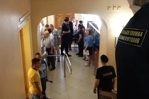 2:1 в пользу Дмитрия Донскова