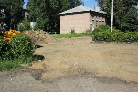 У ДК «Судостроитель» в Ярославле начали благоустраивать территорию