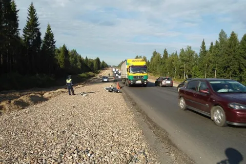 В Ярославской области пьяный скутерист врезался в дорожное заграждение