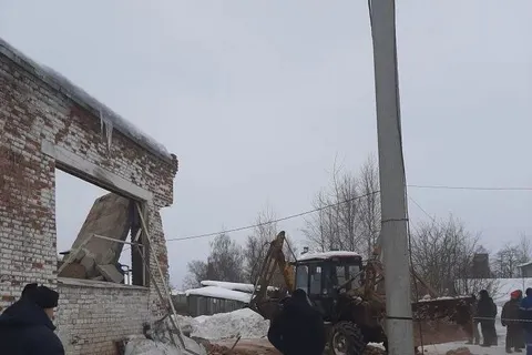 Прокуратура проверяет обрушение котельной в Угодичах