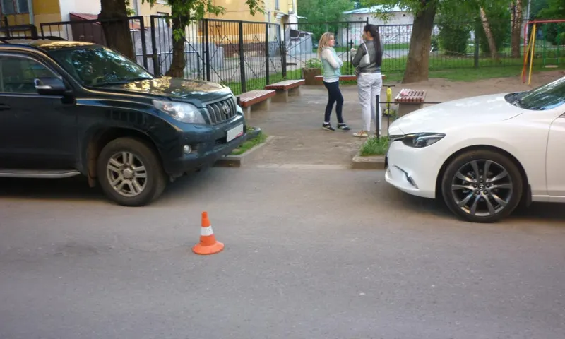 В Ярославле на улице Свердлова иномарка сбила пятилетнюю девочку