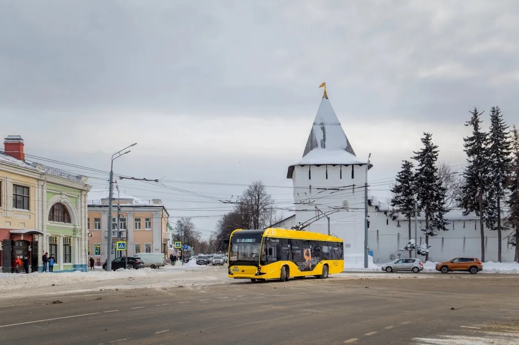 Ярославцы поделились впечатлениями от поездки в новом троллейбусе
