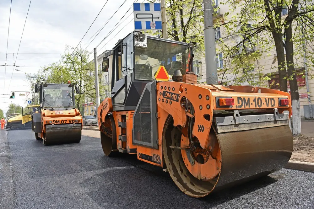 На проспекте Ленина в Ярославле проверили качество дорожных работ