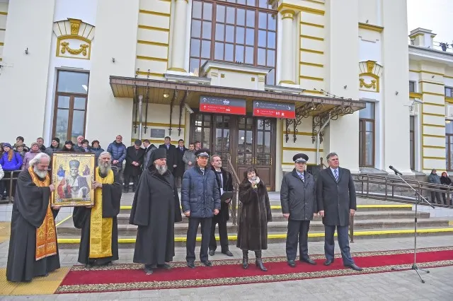 Сергей Ястребов принял участие в открытии реконструированного вокзала в Рыбинске