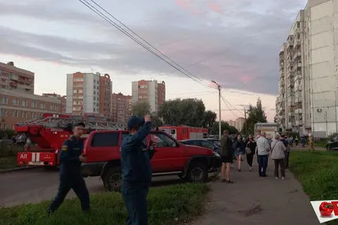 Взрыв газа в Ярославле: фоторепортаж с места ЧП