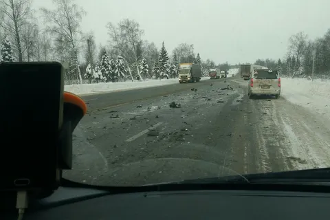 Страшная авария с фурой под Ярославлем: водитель погиб