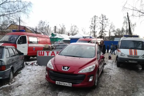 В Ярославле горел склад с косметикой