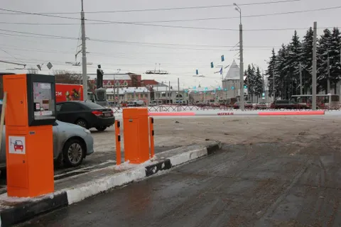 В Ярославле ежедневно платными парковками пользуются 200 автомобилистов