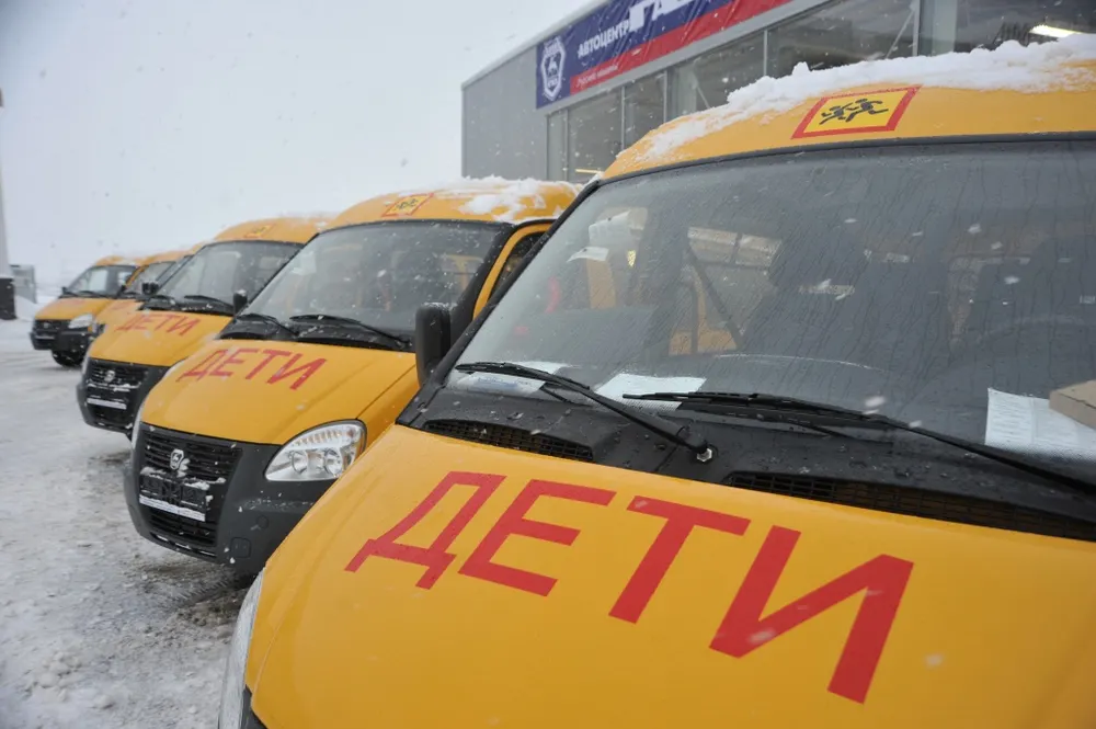 Ярославская область получила шесть новых школьных автобусов