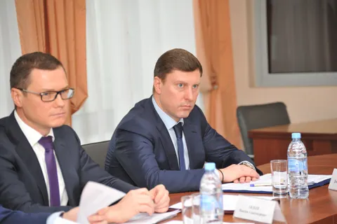 «А вас, Анатолий Геннадьевич, попрошу сделать акцент на проблемах!»