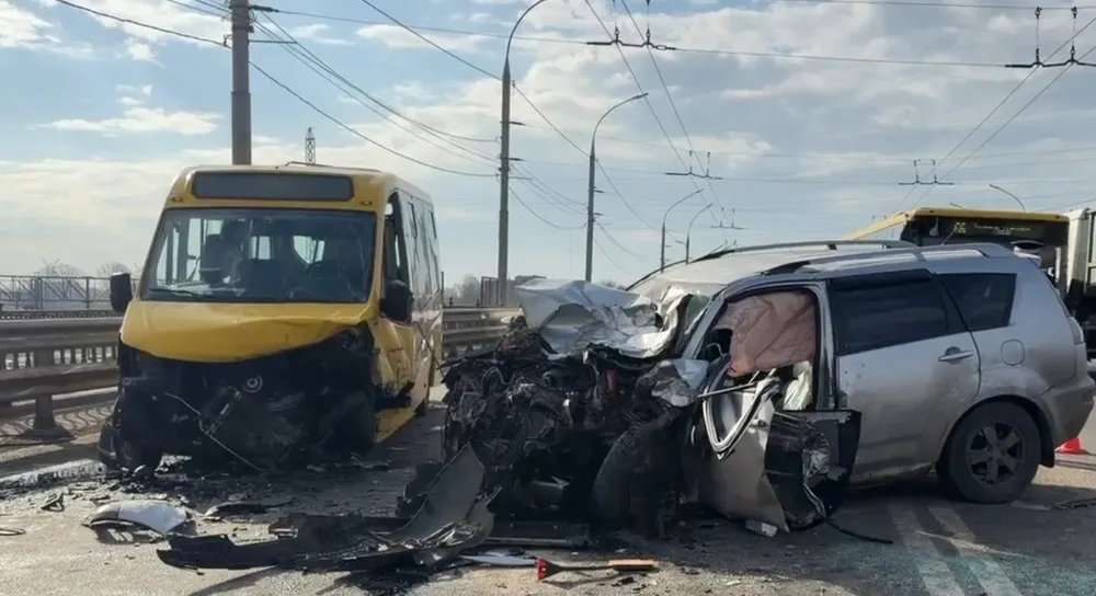 Назван возможный виновник аварии с 11 пострадавшими в Ярославле