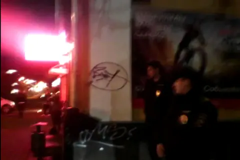 Ярославль: очередное видео скучающих полицейских на фоне избитой девушки