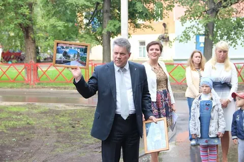 Депутаты муниципалитета Ярославля приняли участие в приемке дворов