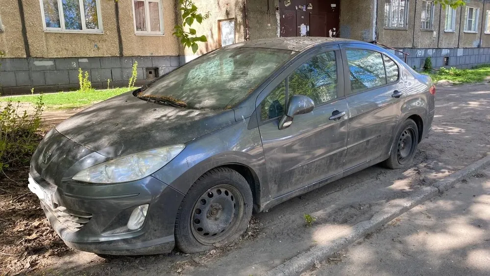 Мэрия Ярославля отказалась убирать «подснежники» из дворов